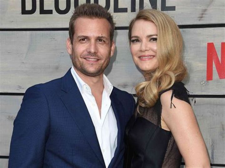 [最新] gabriel macht and his wife in suits 125020Gabriel macht family in