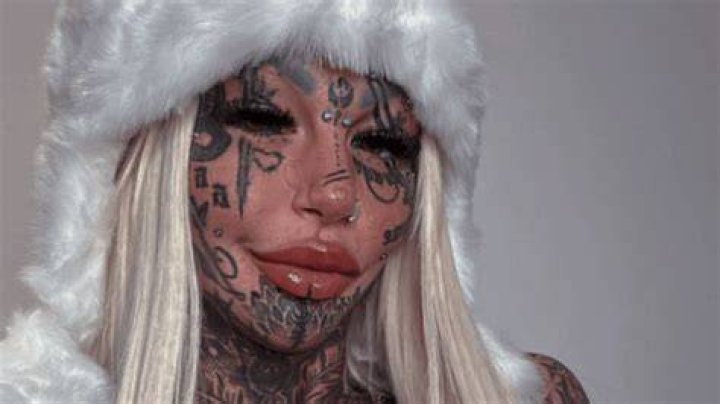 Amber Luke shares neverbeforeseen picture before spending 120k on