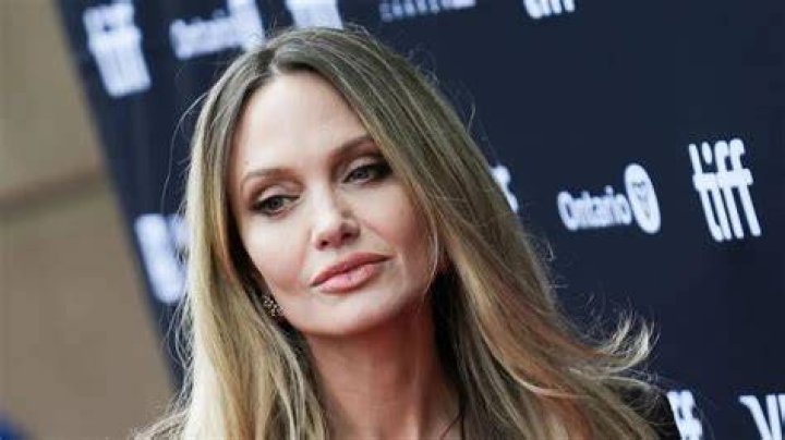 Angelina Jolie breaks down in tears as she thanks her children for