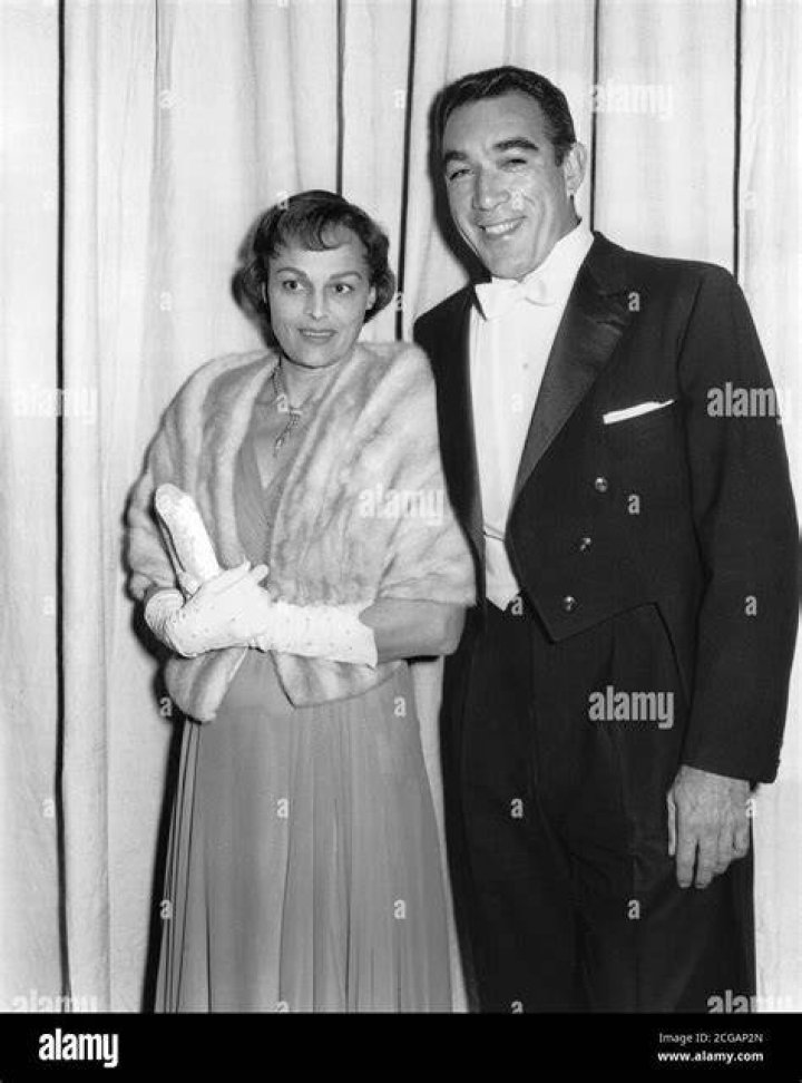 Anthony Quinn with wife Katherine at 29th Academy Awards, 1957 Stock