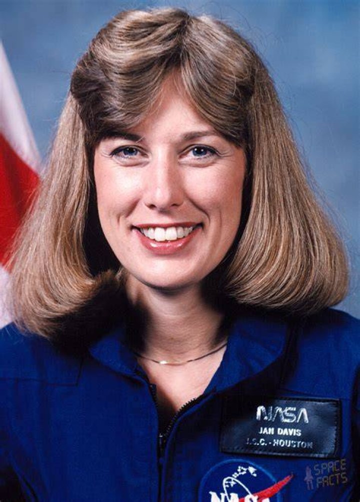 Astronaut Biography Nancy Davis