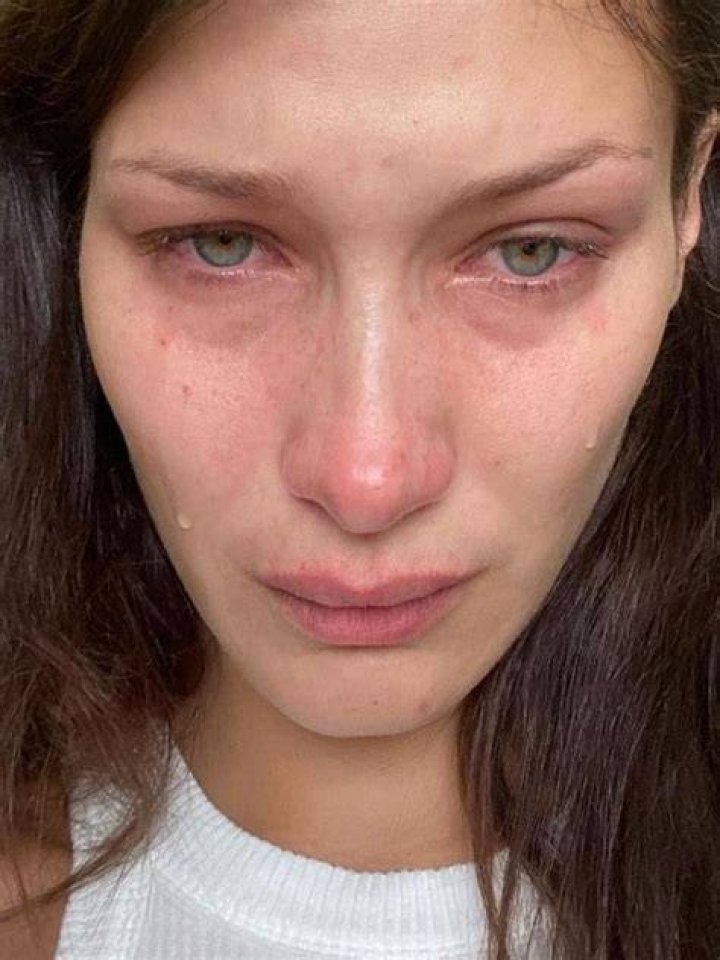 Bella Hadid posts crying photos on Instagram &mdash; Australia