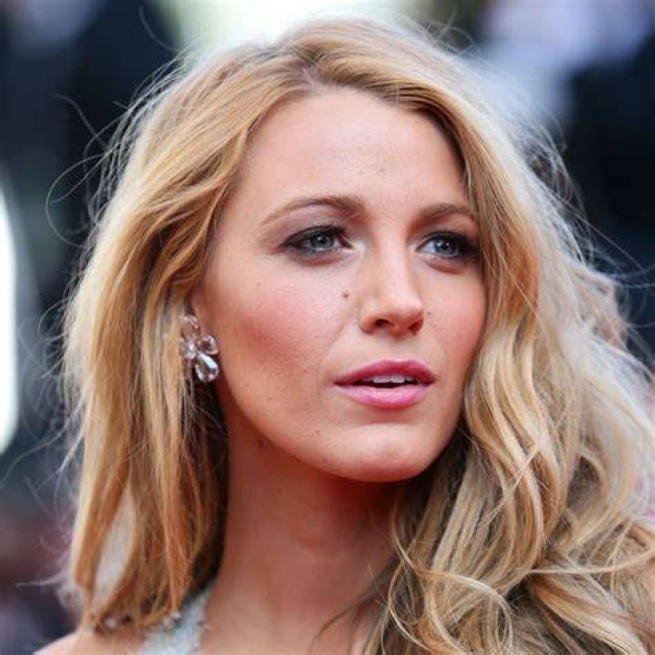 Blake Lively Girl Beautiful celebrities, Blake lovely, Blake lively