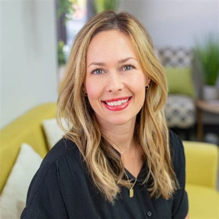 Calli Cox Director Of Business Development Veterans United Home