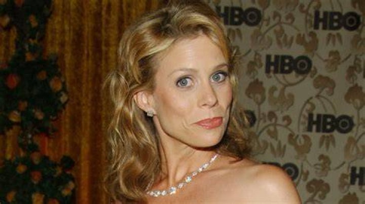 Cheryl Hines Young Bio, Wiki, Age, Height, Husband, Daughter, Movies