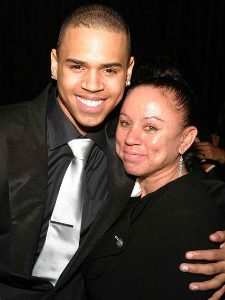 Chris Brown Parents Joyce Hawkins and Clinton Brown. Siblings