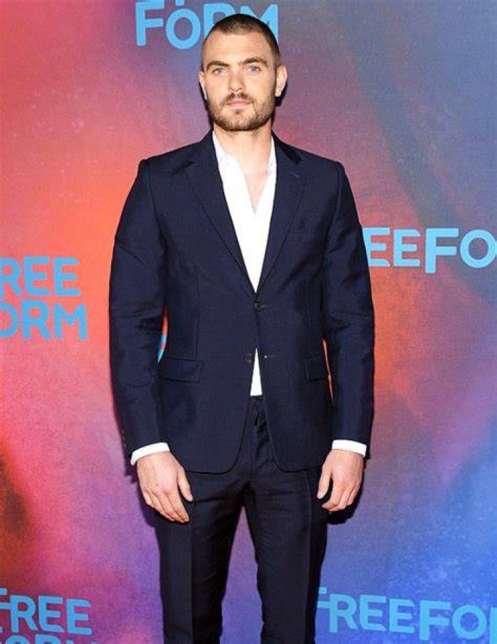 Daily Alex Roe