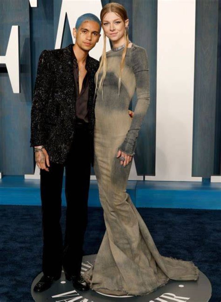 Dominic Fike Height How Tall Is The Songwriter? Internewscast Journal