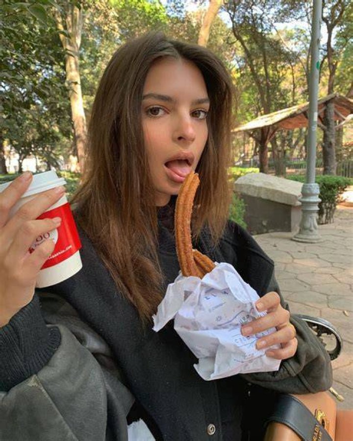 Emily Ratajkowski Hot Instagram Photos 10 GotCeleb