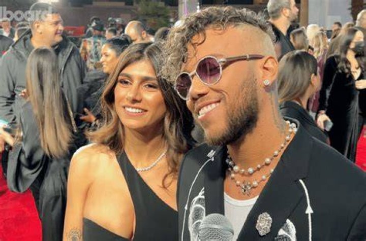 Is Mia Khalifa dating Jhay Cortez? Know her relationship status with