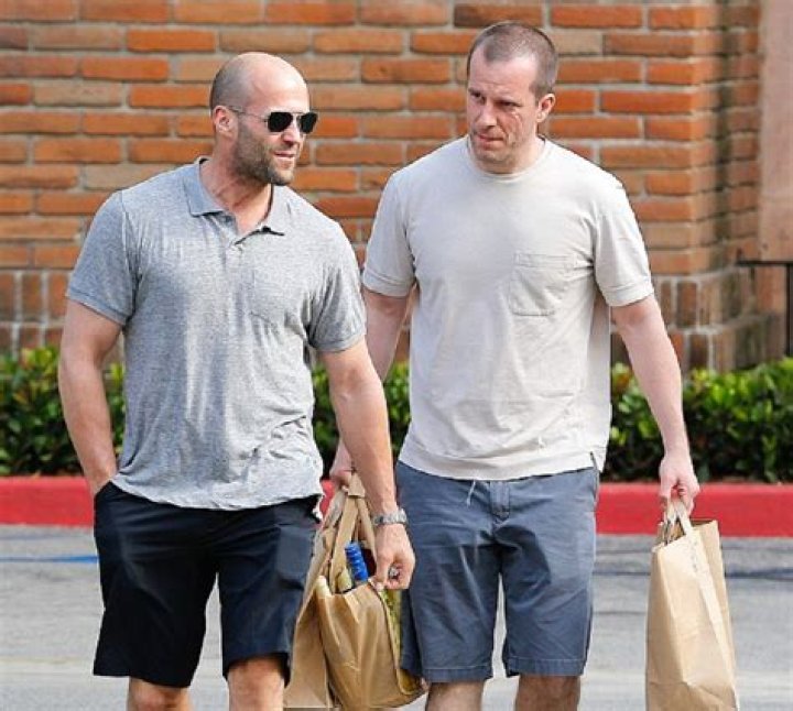 Jason Statham Siblings Does Jason Statham have a twin brother? ABTC