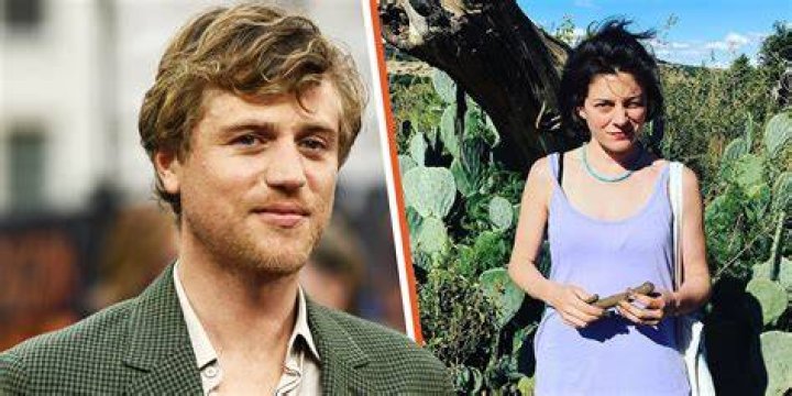 Johnny Flynn Beatrice Minns More sweet photos fromLesMiserables 