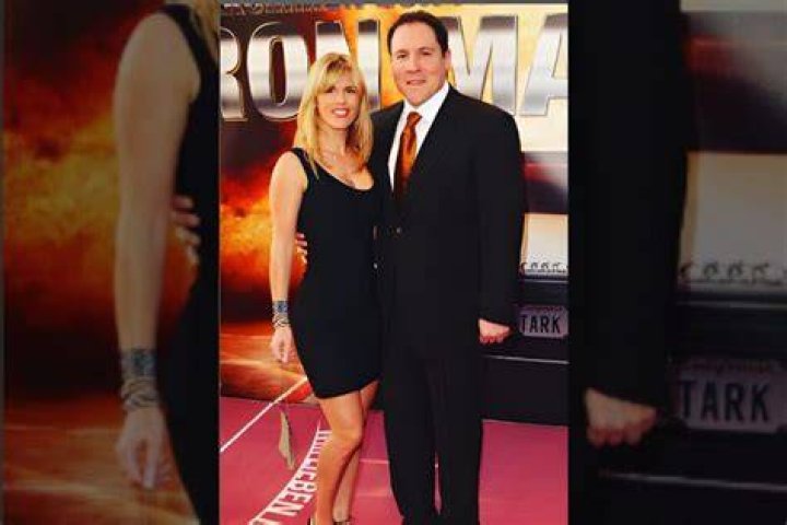 Joya Tillem Md Cedarssinai (Jon Favreau Wife) Net Worth, Wiki Facts