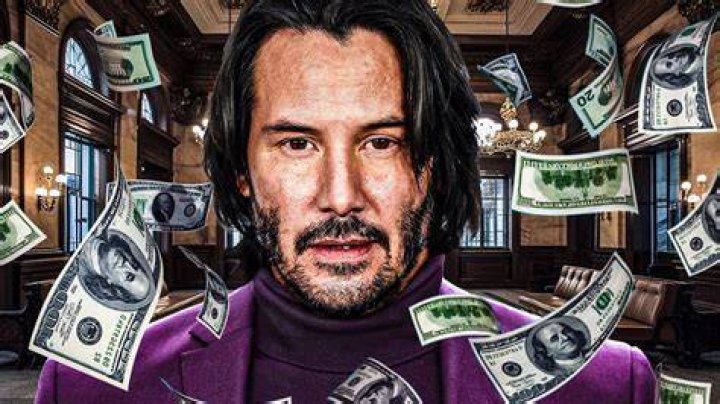 Keanu Reeves &lsquo;embarrassed&rsquo; by money, giving it away sources