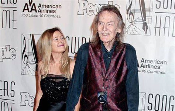 Kim Hasse Age Gordon Lightfoot Interview Touring At 80 Bob Dylan At