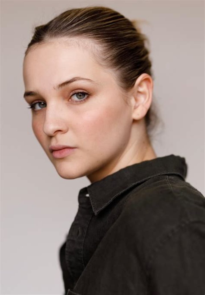 Lisa Vicari Profile Images &mdash; The Movie Database (TMDB)