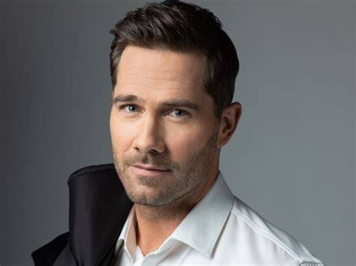 Luke Macfarlane's Gay Relationships Dating History With Renowned