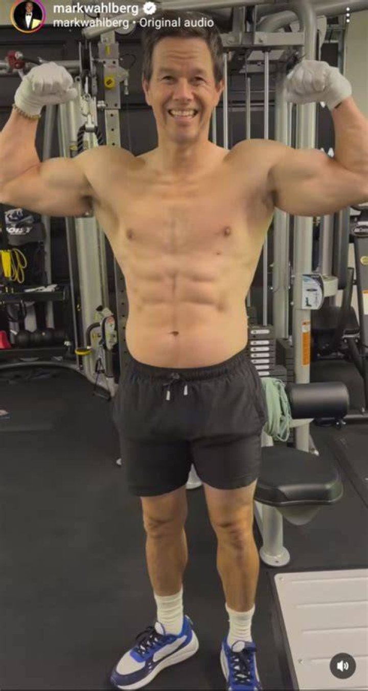 Mark Wahlberg Body height and weights