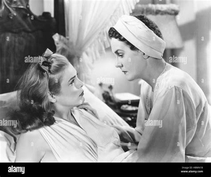 Mary Astor and Lizabeth Scott Mary astor, Lizabeth scott, Iconic
