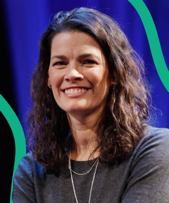 Meet Nancy Kerrigan's Husband Inside Their Age Difference