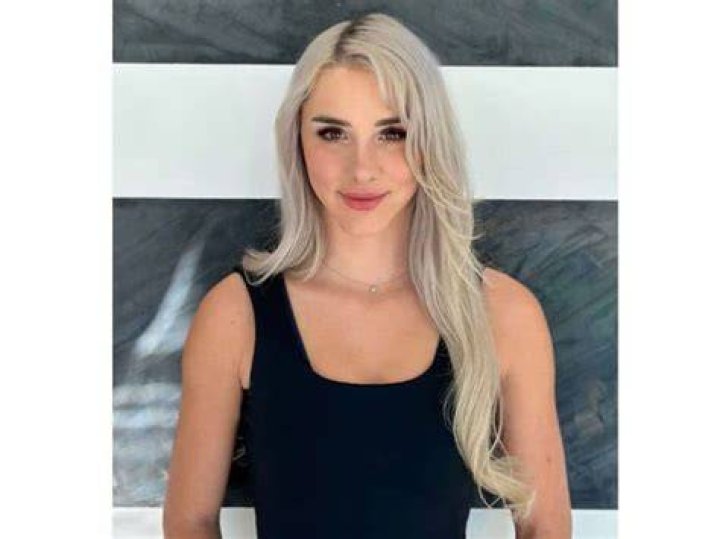Mikhaila Peterson Wiki, Age, Height, Husband, Family, Net Worth, Bio