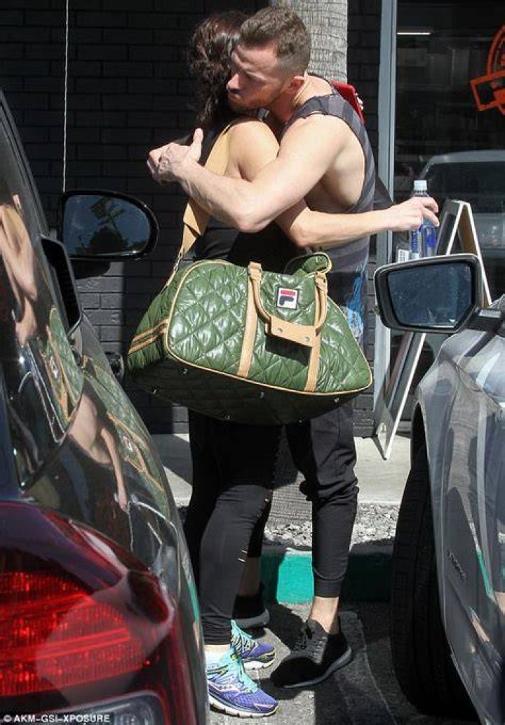 Nancy Kerrigan hugs her DWTS partner Artem Chigvintsev Daily Mail Online