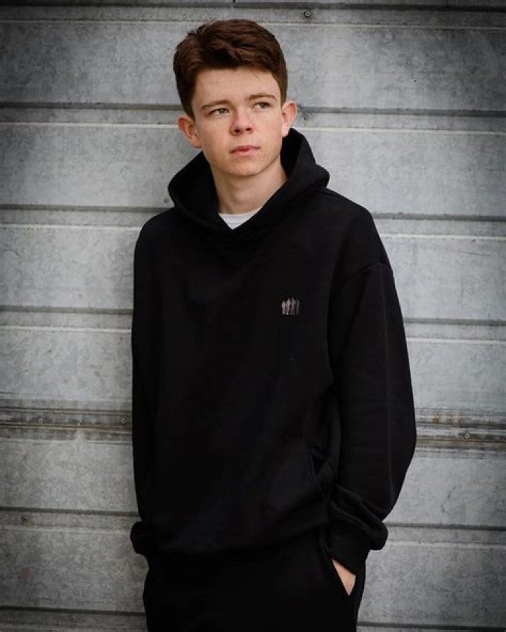 Paddy Holland Height, Weight, Age, Girlfriend, Family, Facts, Biography