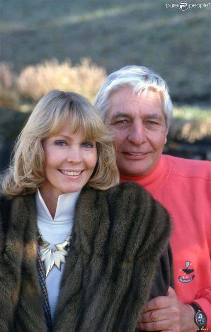 Photo Gunter Sachs et Mirja Larsson, &agrave; Gstaad, 1987. Purepeople