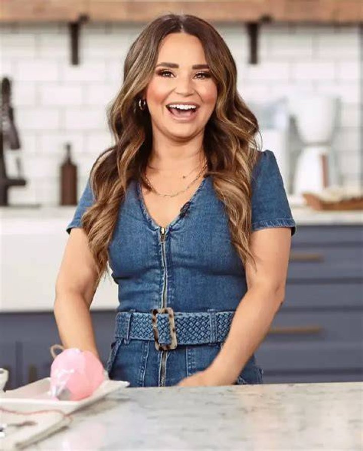 Rosanna Pansino Net Worth, Height, Age. Boyfriend, Married Famous Chefs