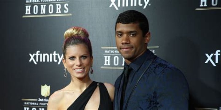 Russell Wilson Pics, Ex Wife Draft, First Marriage, Biography, Wiki