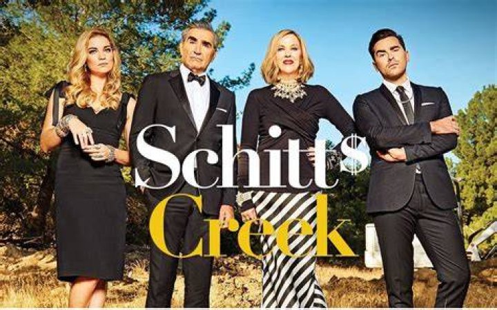 Schitt&rsquo;s Creek Series Finale Brings Happy Ending for Rose Family