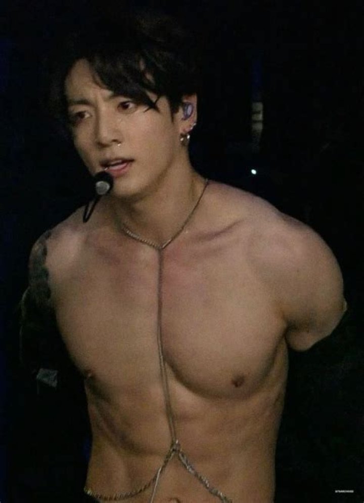 Shirtless BTS Jungkook turns on thirst trap in latest photo shoot
