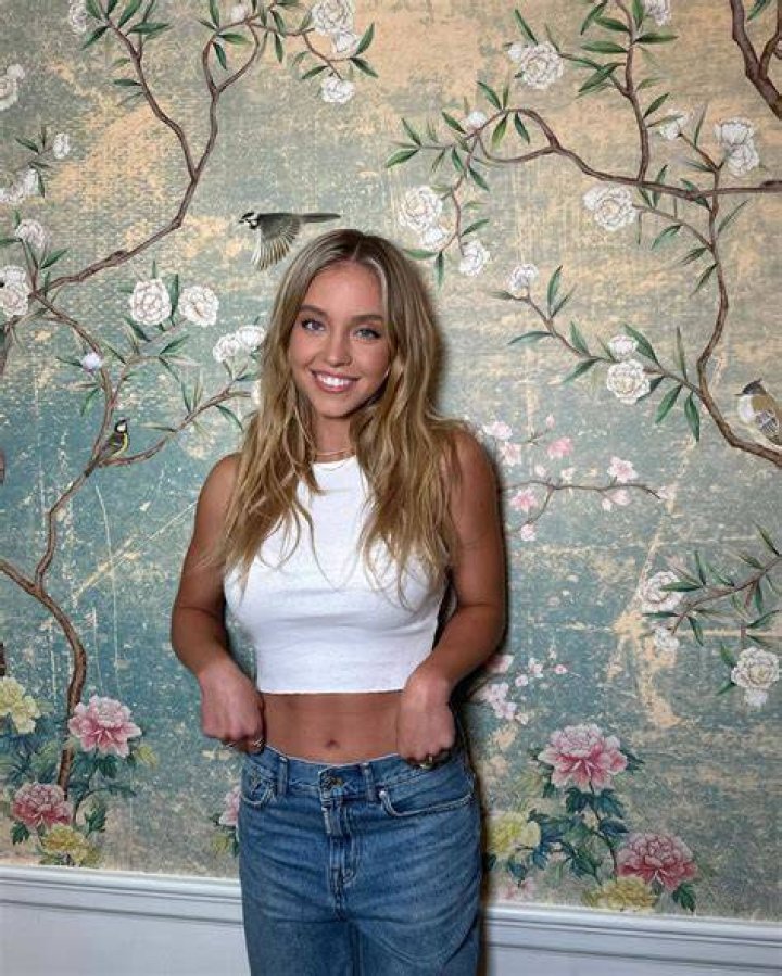 Sydney Sweeney Photo Shoot for Armani Beauty October 2022 &bull; CelebMafia