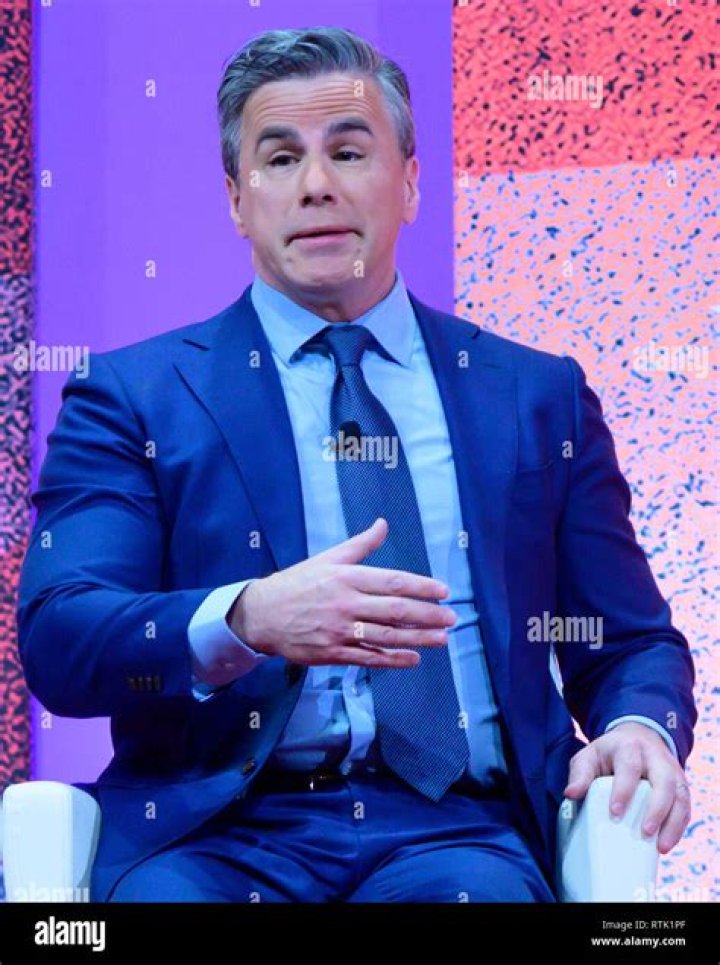 Tom Fitton's Weekly Update Podcast iHeart