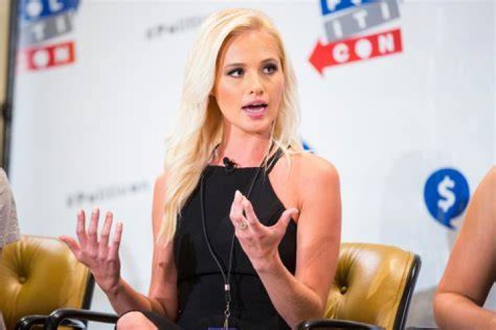 Tomi Lahren Trump tweets support for Fox News commentator after brunch