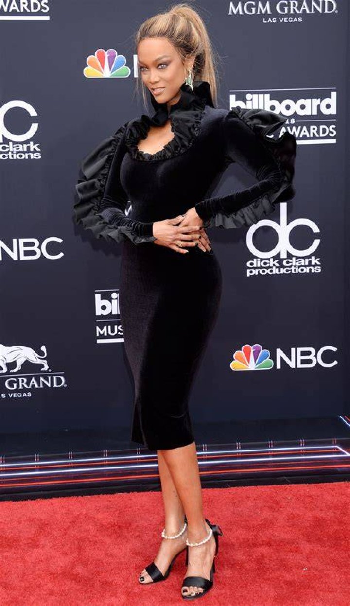 Tyra Banks Toes Celebrity big brother 2014