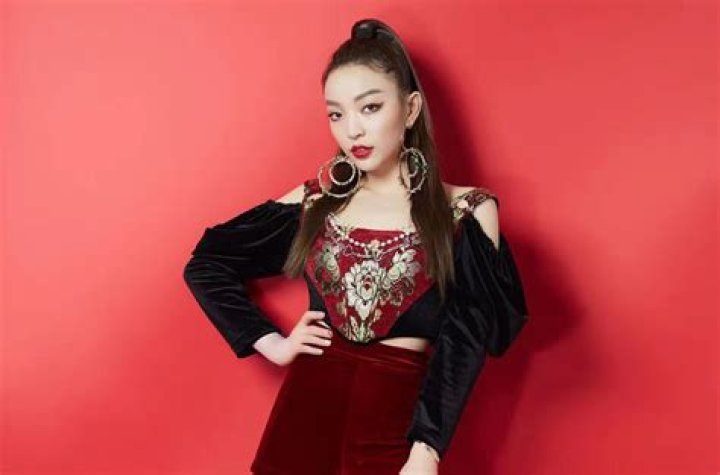 VAVA Rap with Chinese Characteristics LIFTED Asia
