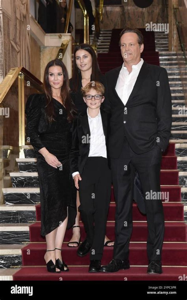 Vernon Lindsay Vaughn Vince Vaughn And Wife Kyla Weber A Baby