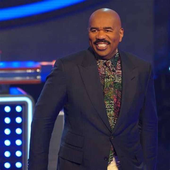 What Is Steve Harvey's Height? How Much Tall Is Steve Harvey? The Hub