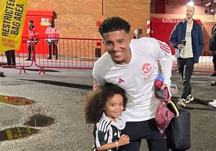 Who is Jadon Sancho wife? John&rsquo;s girlfriend, daughter True2line